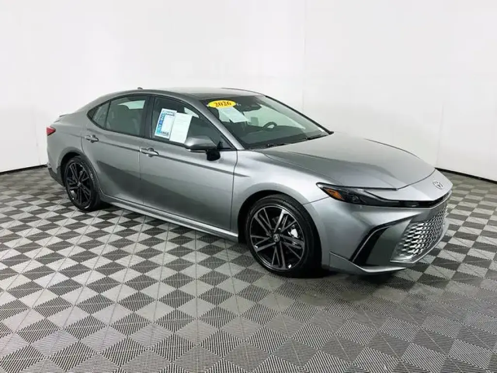 Toyota Camry 2026 SE 4 puertas Sedan