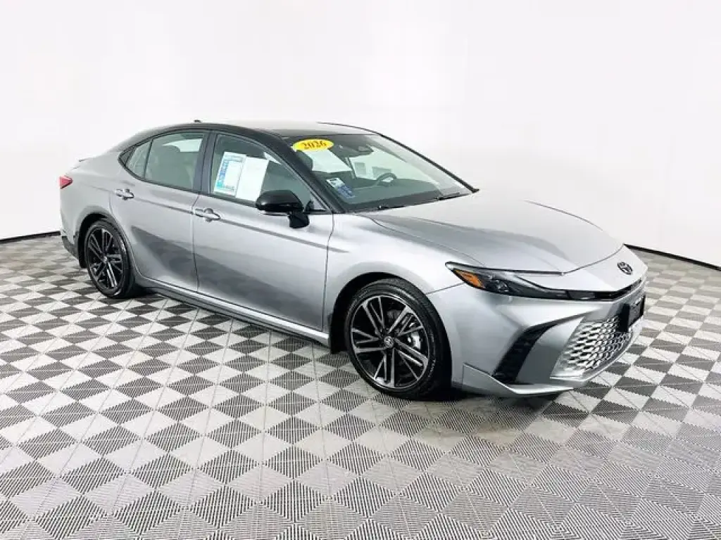 Toyota Camry 2026 SE 4 puertas Sedan