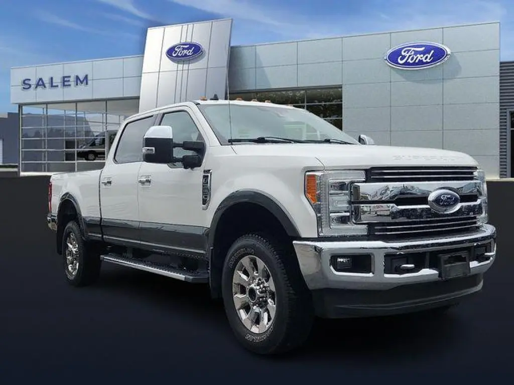 Ford F-350 Super Duty 2019 4x4 Lariat 4dr Crew Cab 6.8 ft. SB SRW Pickup