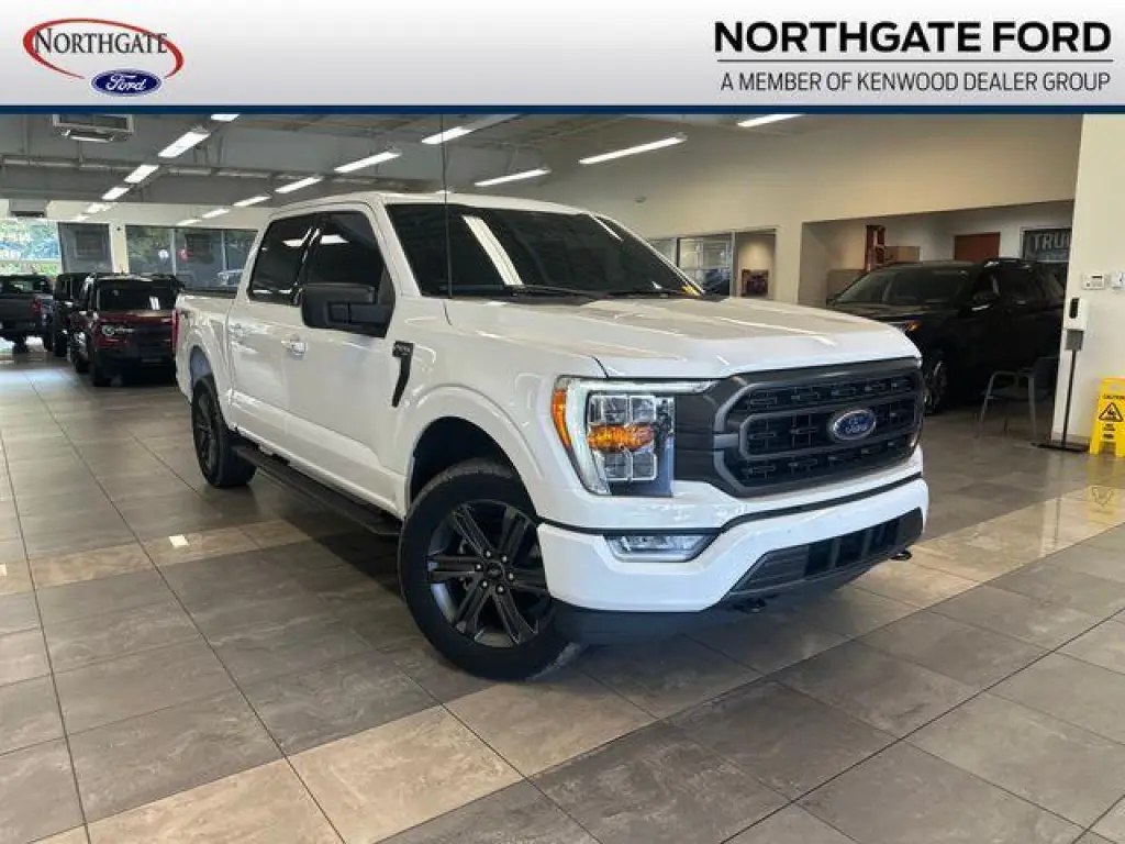 Ford F-150 2023 4x4 XLT 4 puertas SuperCrew 5.5 pies SB