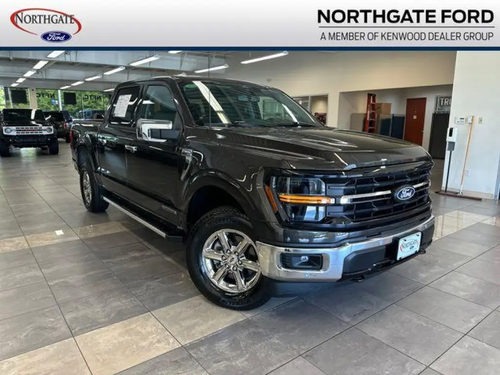 Ford F-150 2024 4x4 XLT 4 puertas SuperCrew 5.5 pies SB