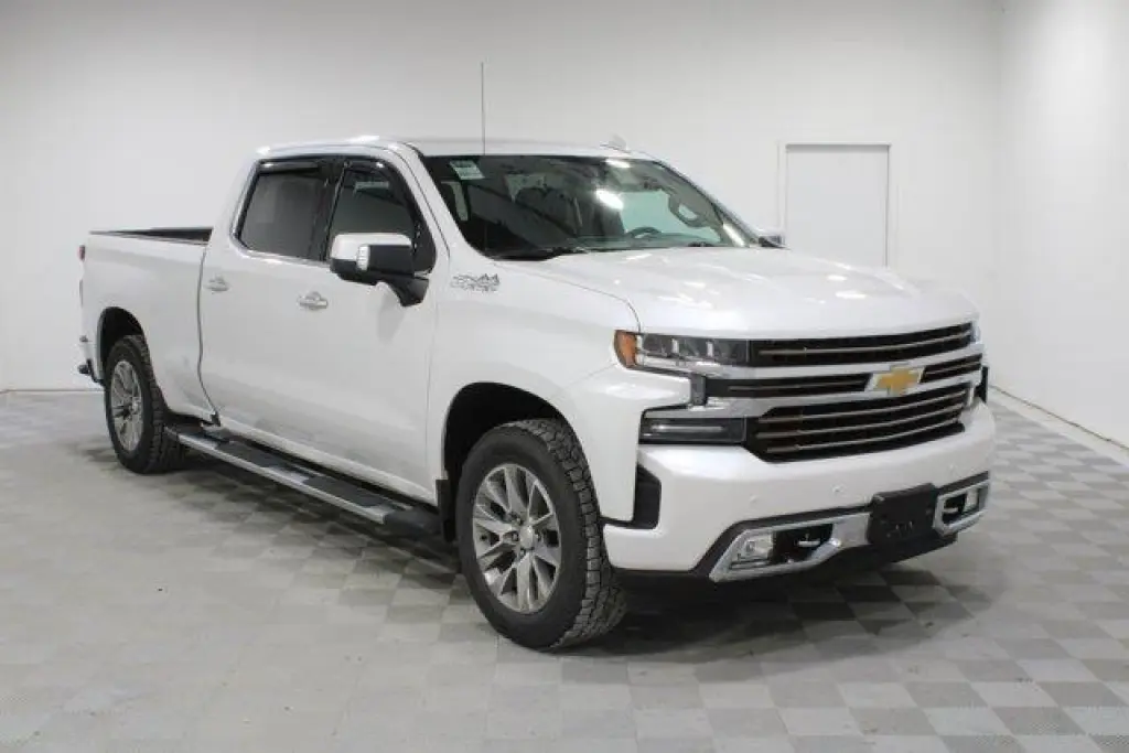 Chevrolet Silverado 1500 Limited 2022 4x4 High Country 4 puertas Cabina Crew 5.8 pies. SB