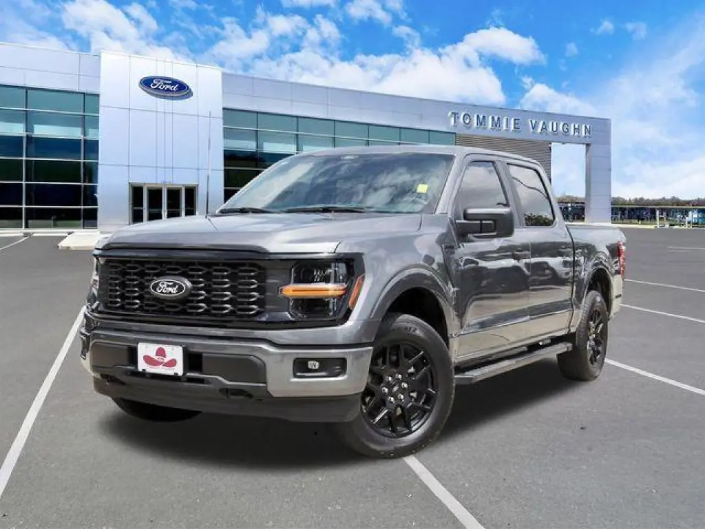 Ford F-150 2025 4x4 STX 4 puertas SuperCrew con caja de 5.5 pies