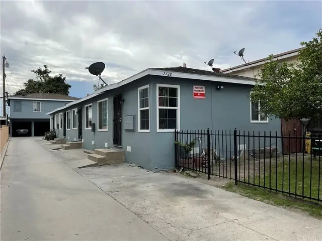 1 dormitorio, 1 baño.