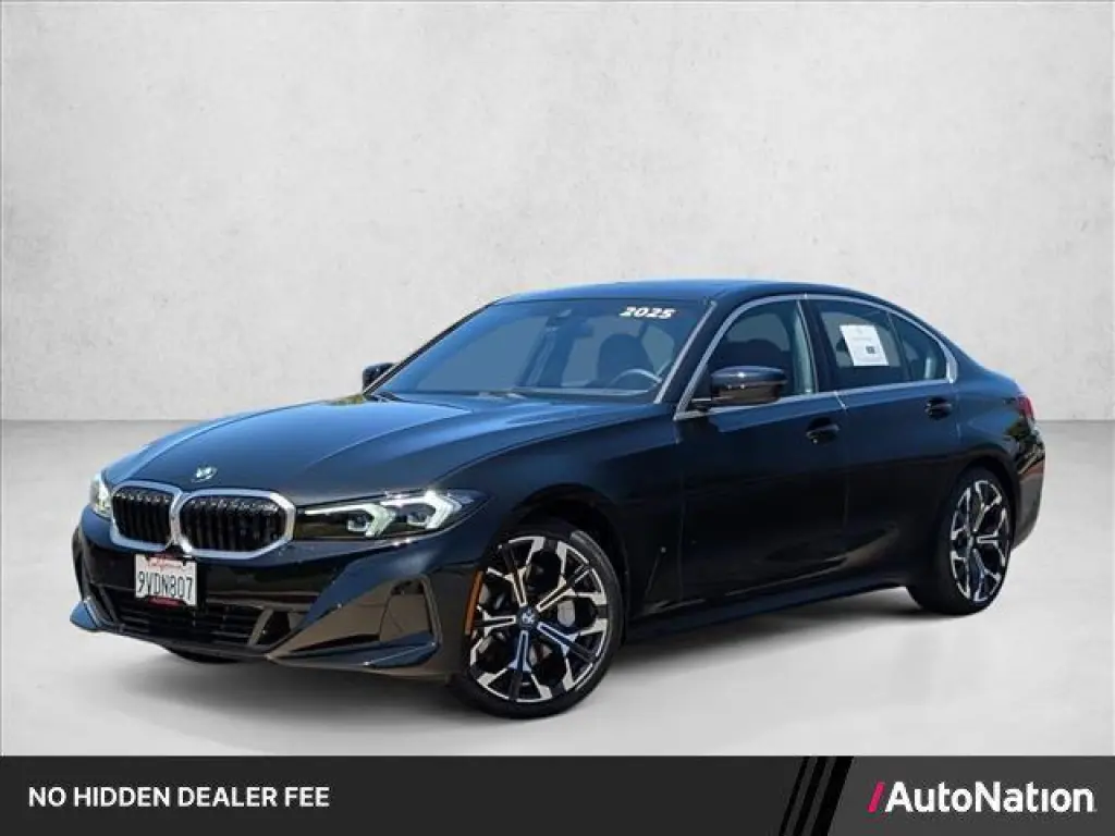 Serie 3 BMW 2025 330i Sedan 4 puertas