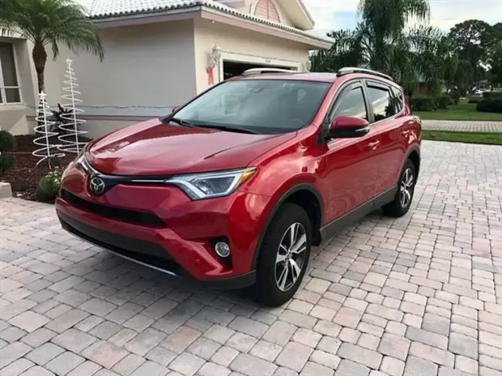 2017 Toyota RAV4 XLE