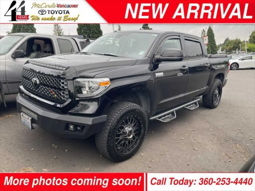 Toyota Tundra 2019 4x4 Platinum 4 puertas CrewMax Cab Pickup SB (5.7L V8)
