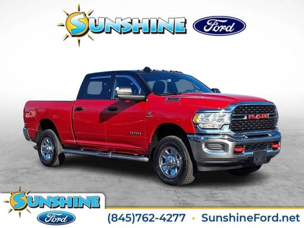 Ram 3500 2022 4x4 Tradesman 4 puertas Cabina Crew 6.3 pies. SRW Pickup