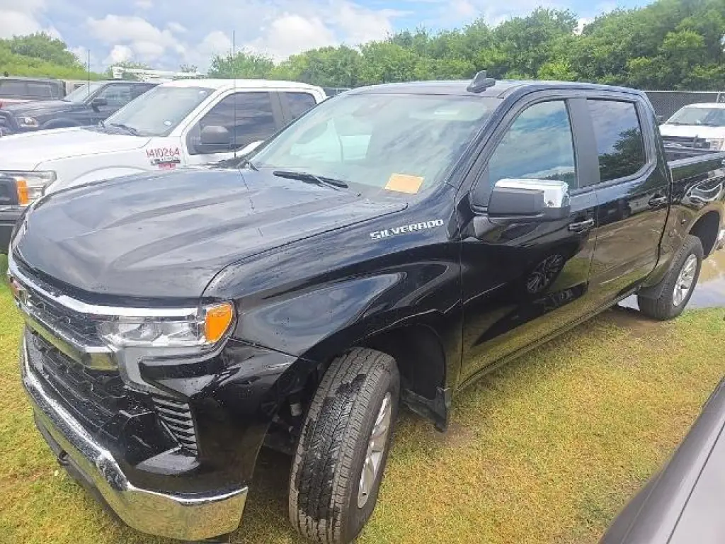 Chevrolet Silverado 1500 2026 4x4 LT 4 puertas Cabina Crew 6.6 pies. Caja corta