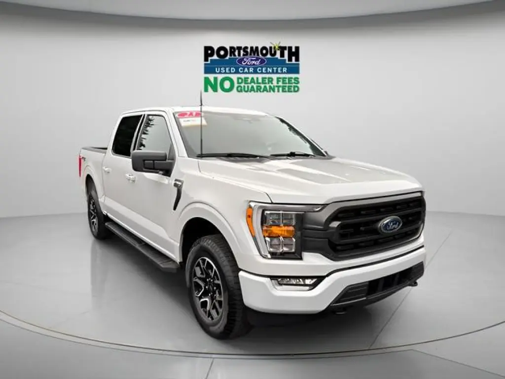 Ford F-150 2023 4x4 XL 4 puertas SuperCrew 5.5 pies. Caja corta