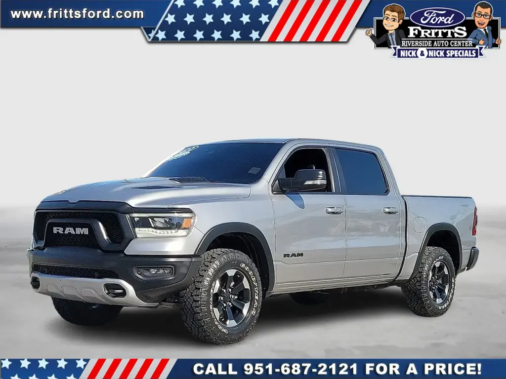 Ram 1500 2022 4x4 Rebel 4 puertas Cabina Crew 5.6 pies. Pickup SB