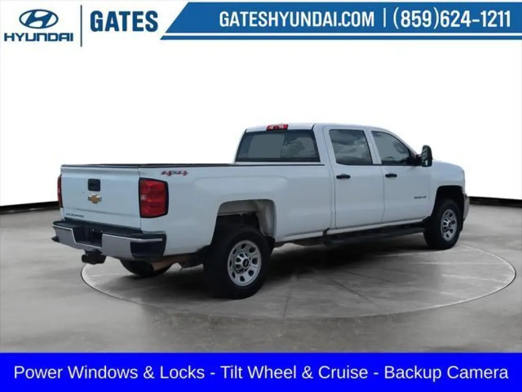 Chevrolet Silverado 3500HD 2017 4x4 Camioneta de Trabajo 4 puertas Cabina Crew SRW