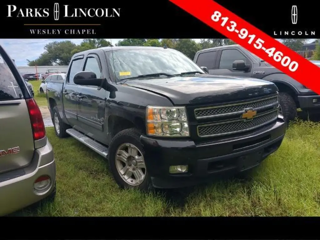 Chevrolet Silverado 1500 2013 4x4 LTZ 4 puertas Cabina Crew 5.8 pies. SB