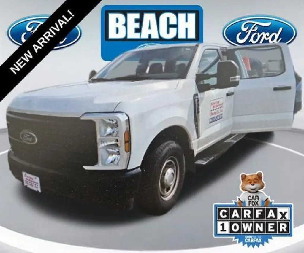 Ford F-350 Super Duty 2024 4x2 XL 4 puertas Cabina Crew 6.8 pies. Caja SRW Pickup