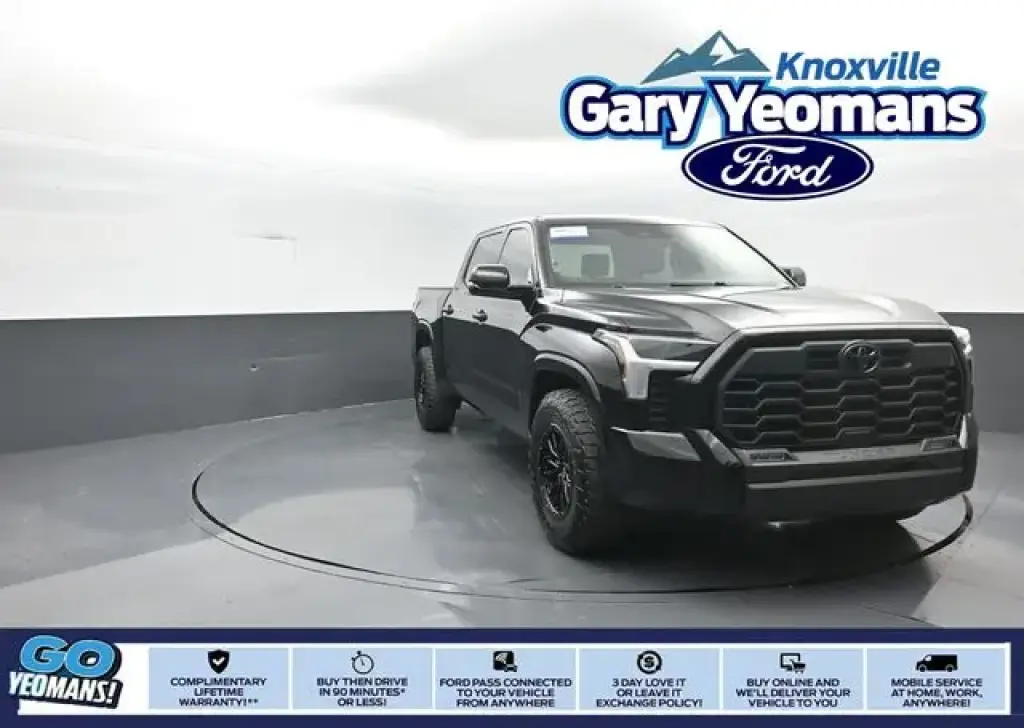 Toyota Tundra 2023 4x4 SR5 4 puertas CrewMax Cab Pickup SB