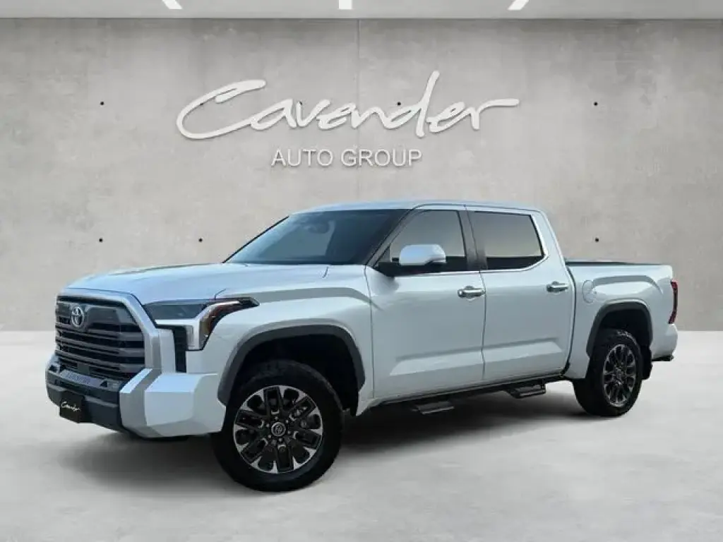 Toyota Tundra 2024 4x4 Limited 4 puertas CrewMax Cab Pickup SB