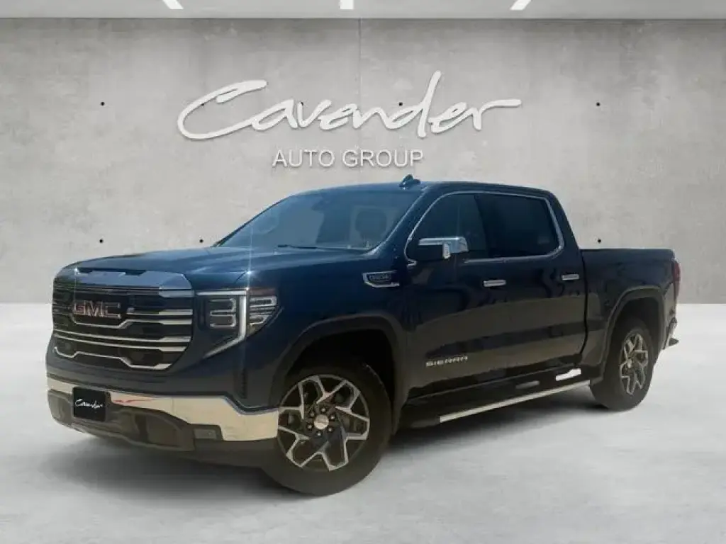 GMC Sierra 1500 2022 4x2 SLT Cabina Crew 4 puertas 5.8 pies. Caja corta