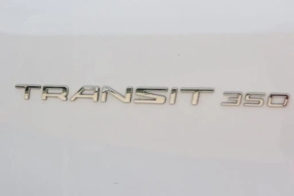 Furgoneta Ford Transit 2021 350 XL 3 puertas LWB Techo Medio Van de Pasajeros