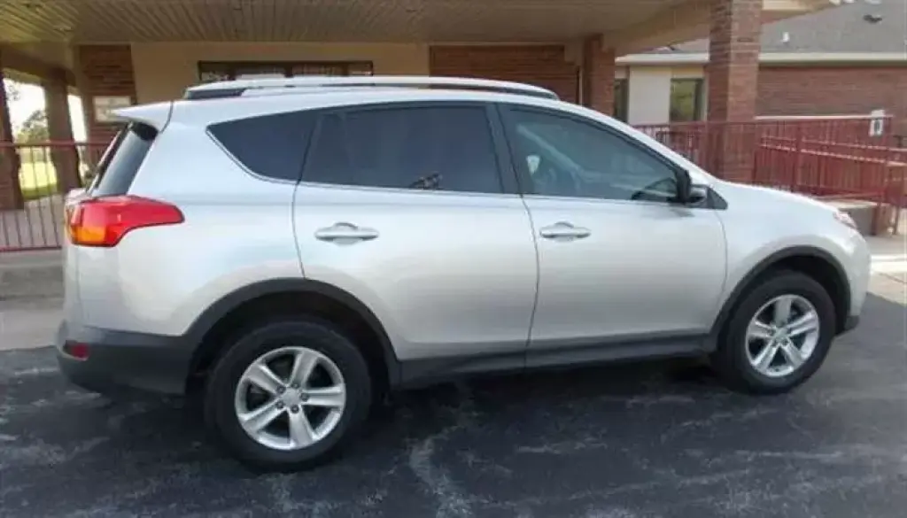 2014 TOYOTA RAV4 XLE