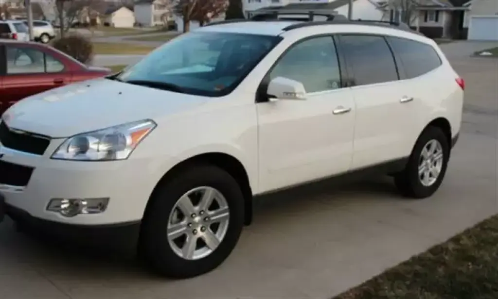 2011 CHEVROLET TRAVERSE LT