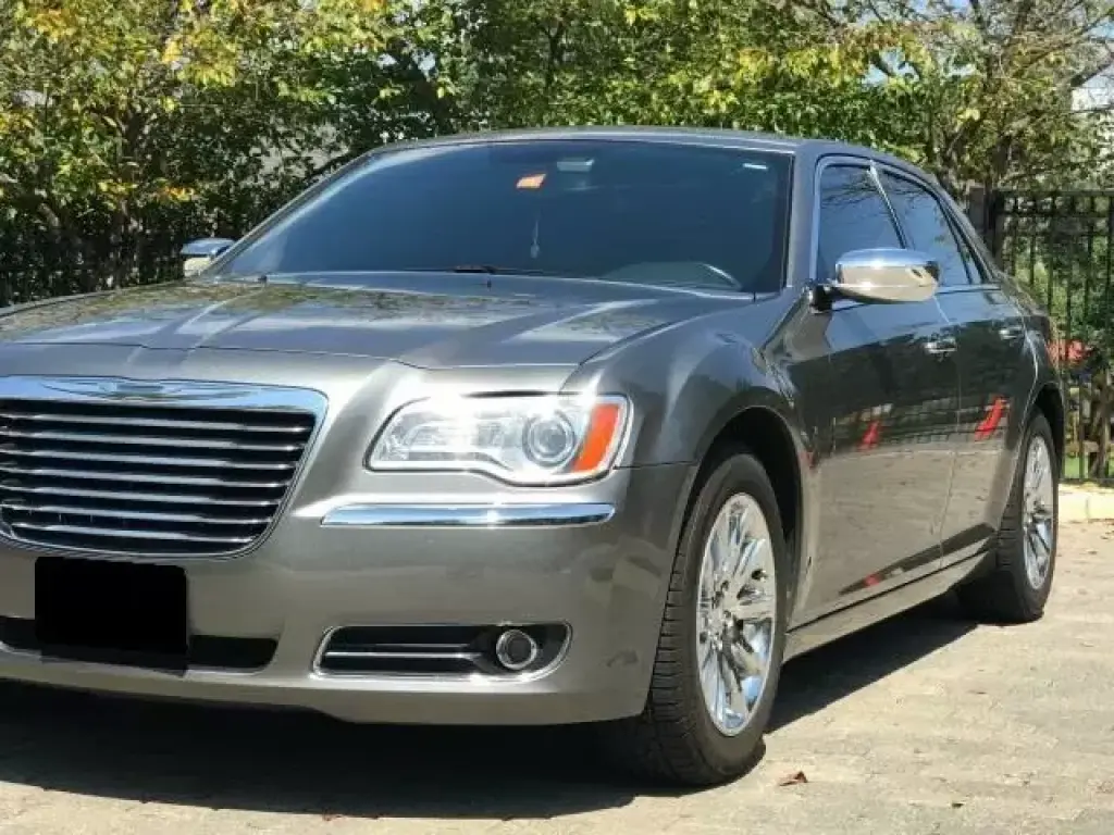 2011 Chrysler 300 LTD