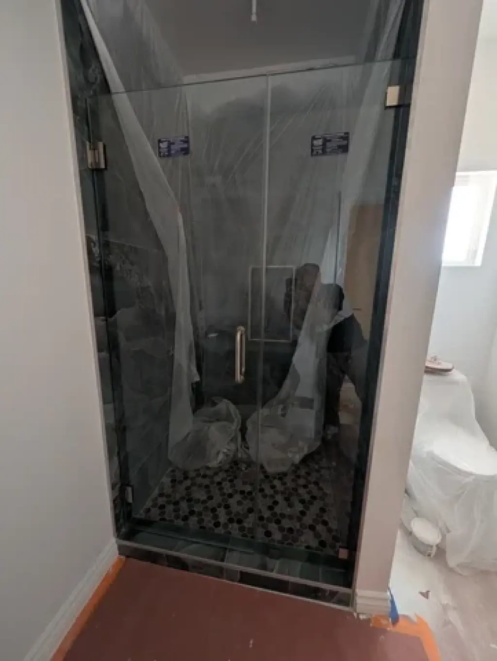 SHOWER DOORS, Ventanas y más.