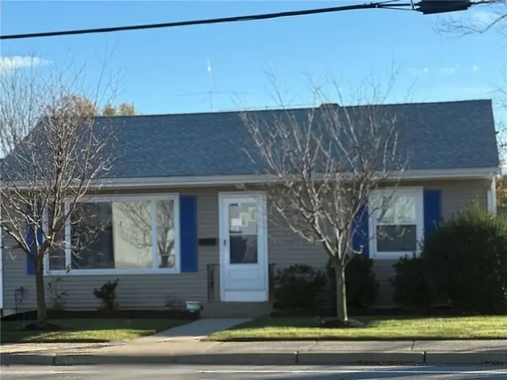 Great 2 Bedroom -1 Bath APT