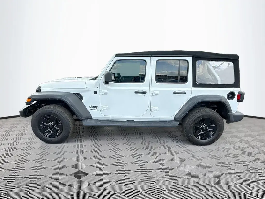 Jeep Wrangler Unlimited 2022 4x4 Sport 4 puertas SUV