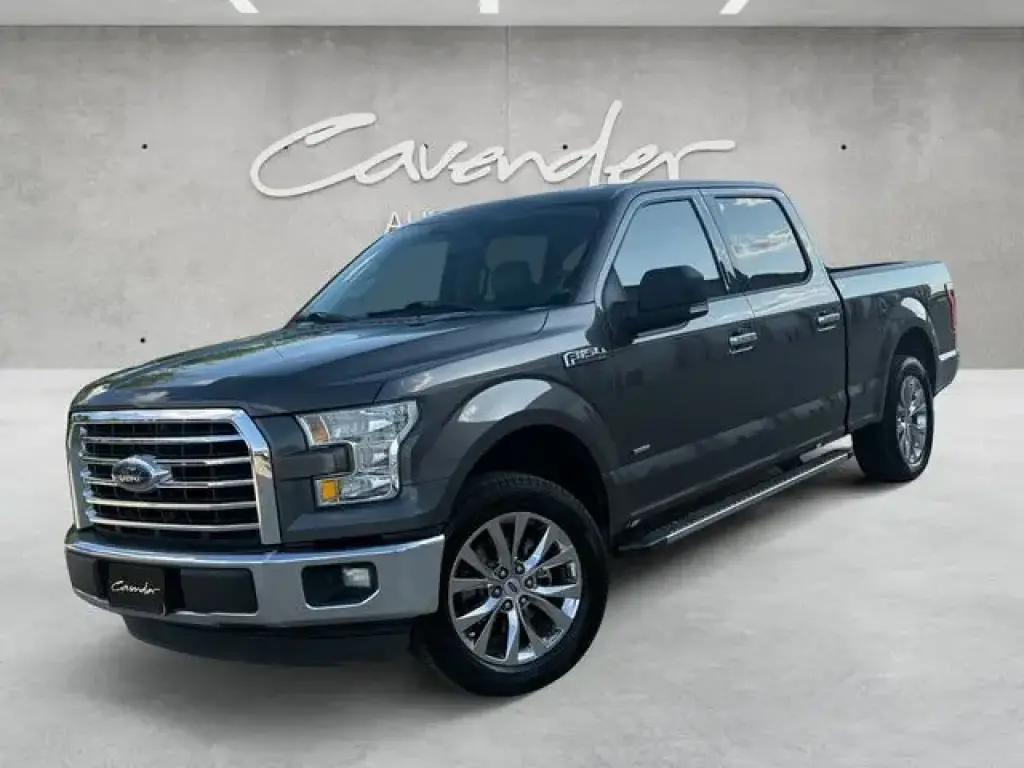 Ford F-150 2015 4x2 XLT 4 puertas SuperCrew 5.5 pies. SB