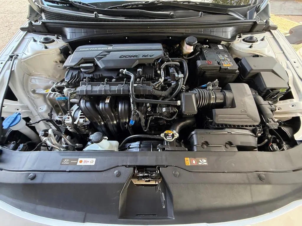 Hyundai ELANTRA 2026 SEL Sport 4 puertas Sedan
