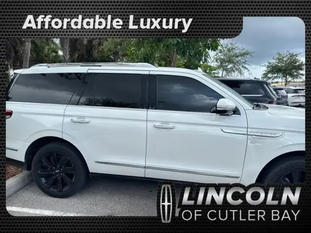 Lincoln Navigator 2022 4x2 Reserve 4 puertas SUV