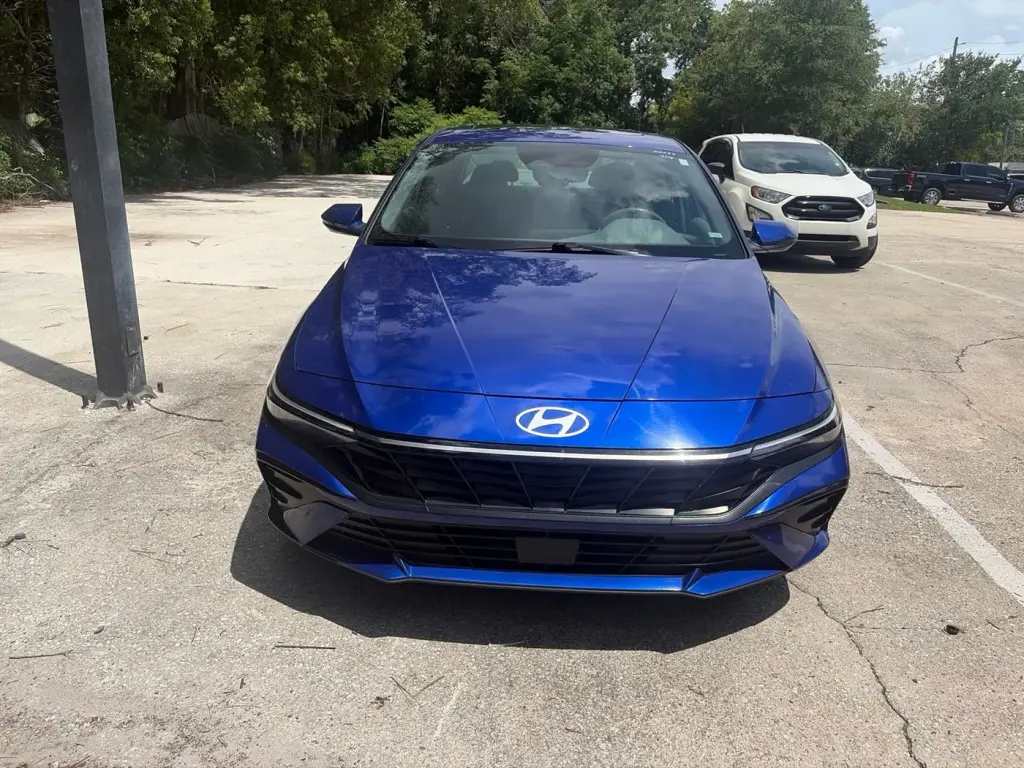Hyundai ELANTRA 2025 SEL Conveniencia 4 puertas Sedan
