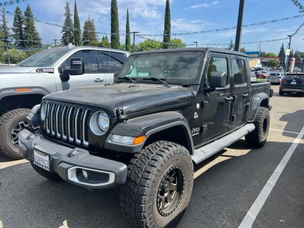 Jeep Gladiator 2020 4x4 Overland 4 puertas Crew Cab 5.0 pies. SB