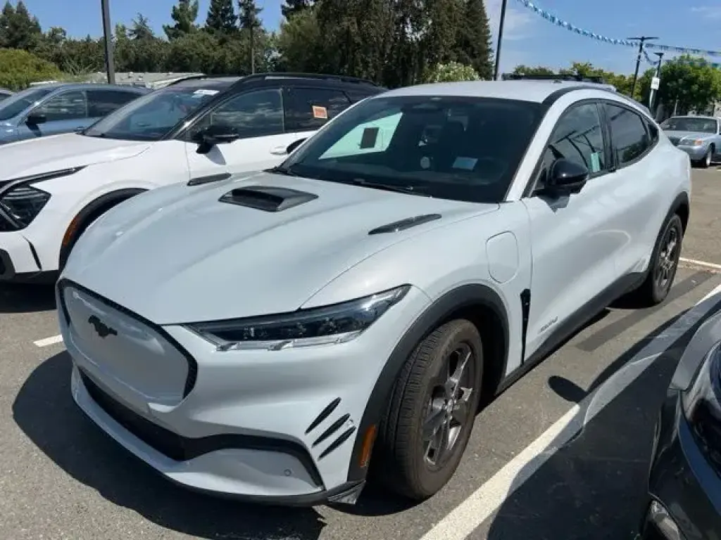Ford Mustang Mach-E 2023 Select 4 puertas SUV