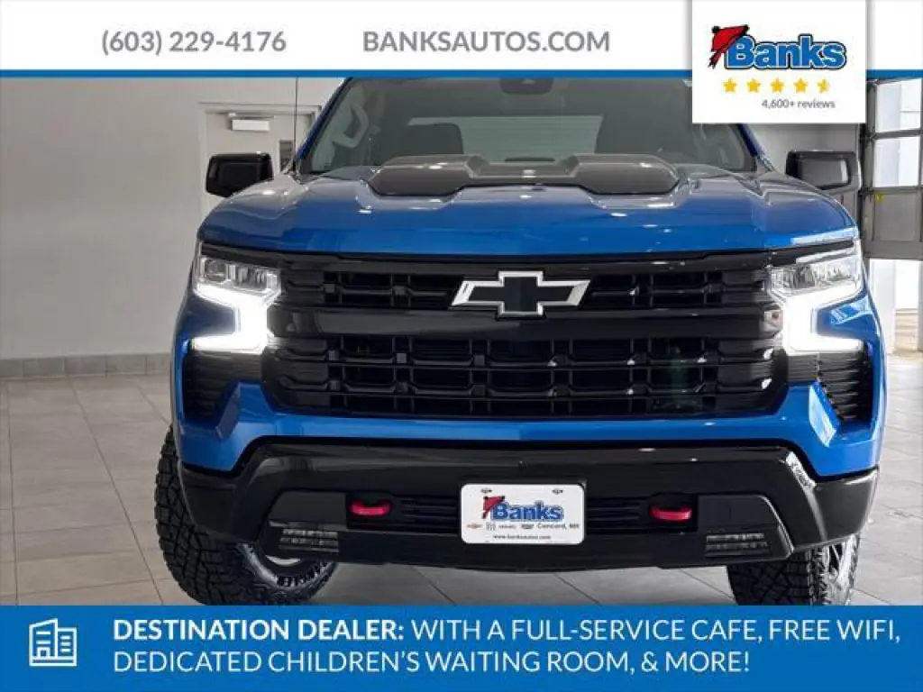 Chevrolet Silverado 1500 2023 4x4 LT Trail Boss 4 puertas Cabina Crew 5.8 pies. Caja corta