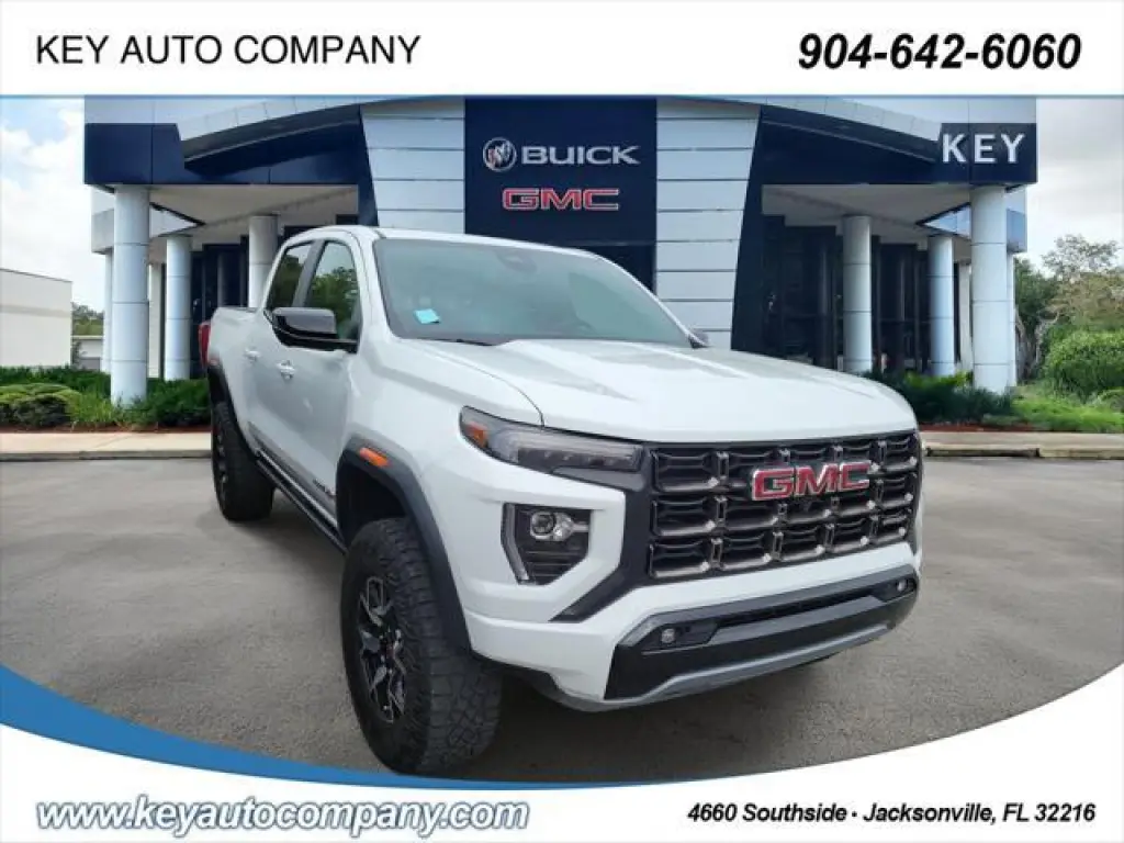 GMC Canyon 2023 4x4 AT4X 4 puertas Cabina Crew 5 pies. SB