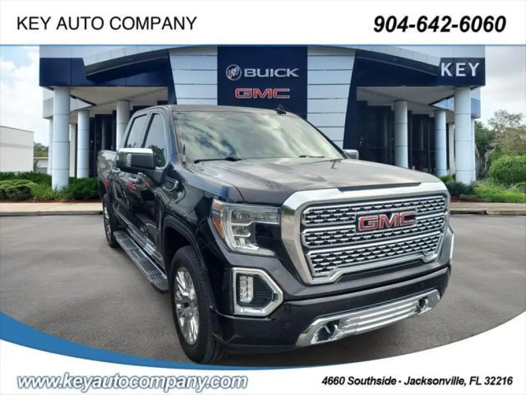 GMC Sierra 1500 2019 4x4 Denali 4 puertas Cabina Crew 6.6 ft. SB