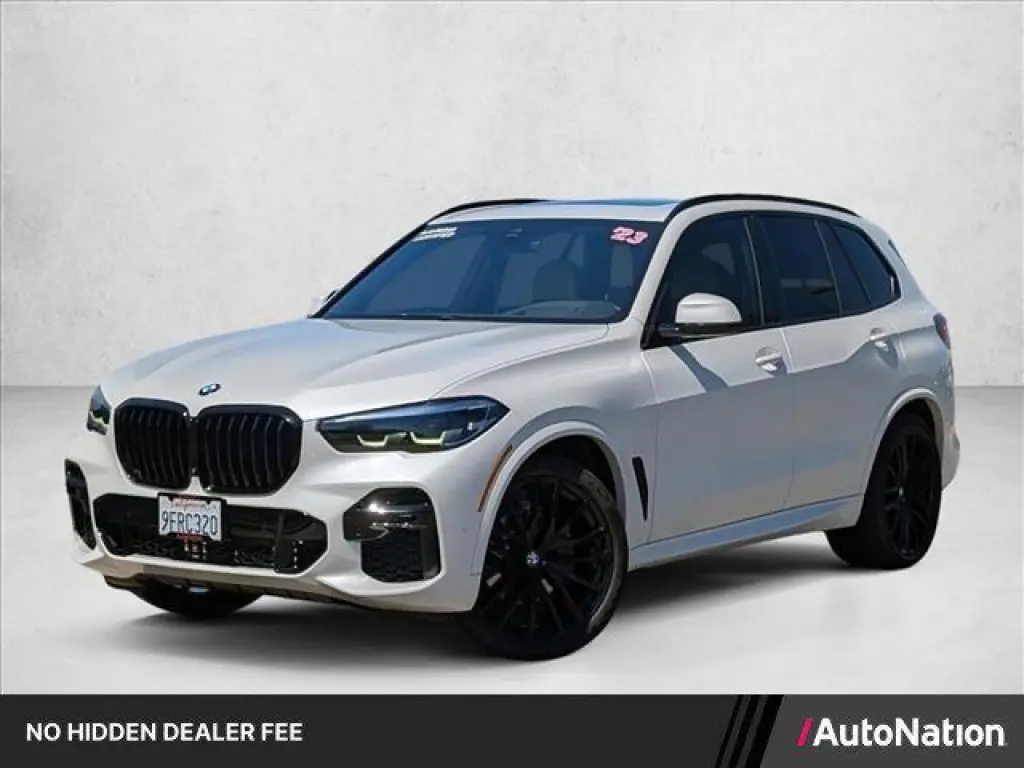 Vehículo de Actividad Deportiva BMW X5 2023 AWD xDrive40i 4 puertas