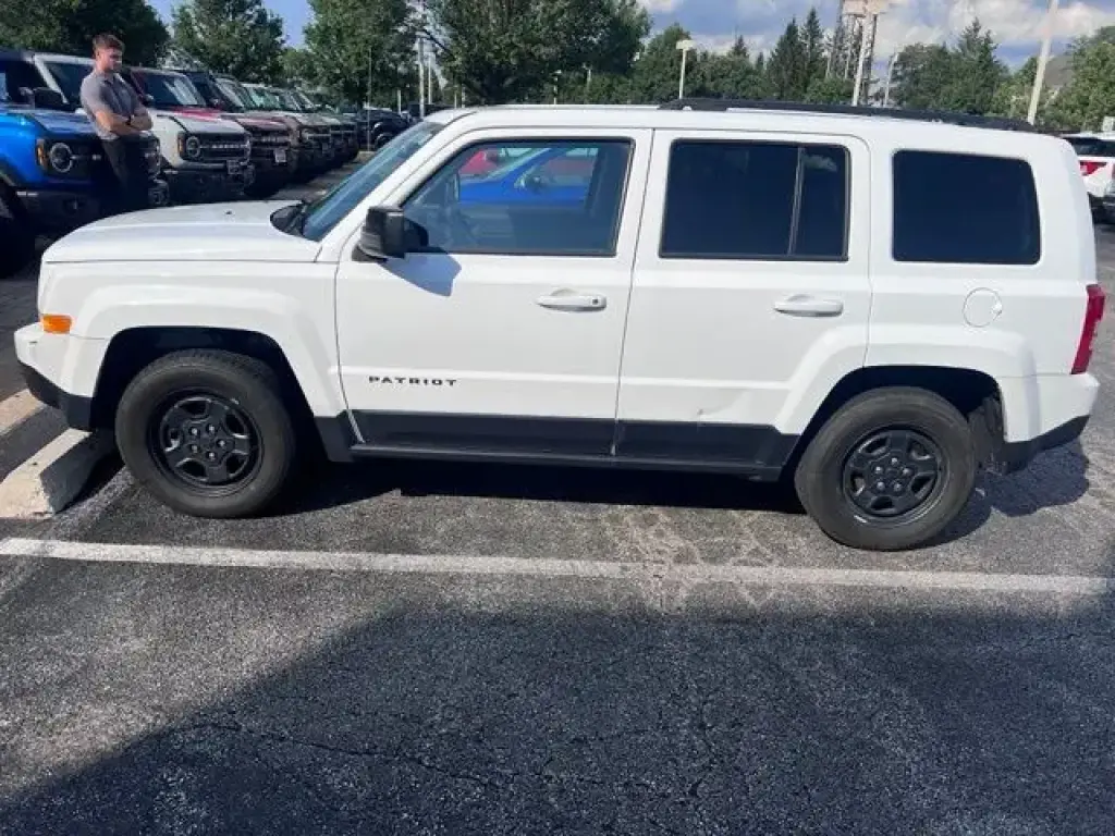 Jeep Patriot 2016 Sport Edición 75 Aniversario 4 puertas SUV