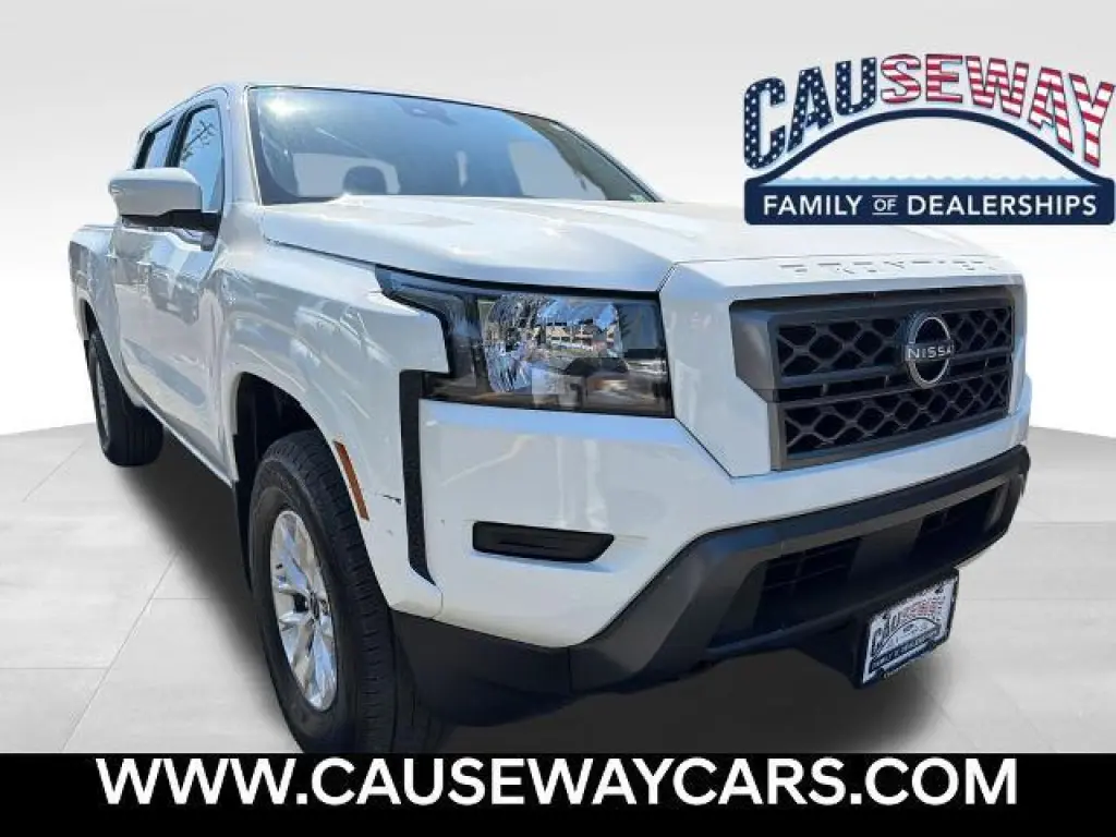Nissan Frontier 2024 4x4 S 4 puertas Cabina Crew 5 pies. SB