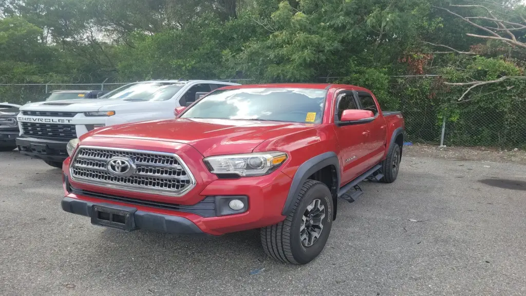 Toyota Tacoma 2017 4x4 TRD Pro 4dr Double Cab 5.0 ft SB 6M