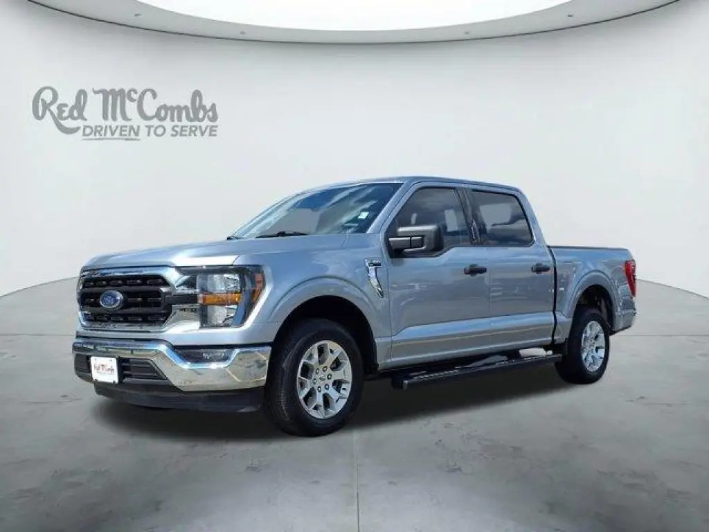 Ford F-150 2023 4x2 XLT 4 puertas SuperCrew 5.5 pies. SB