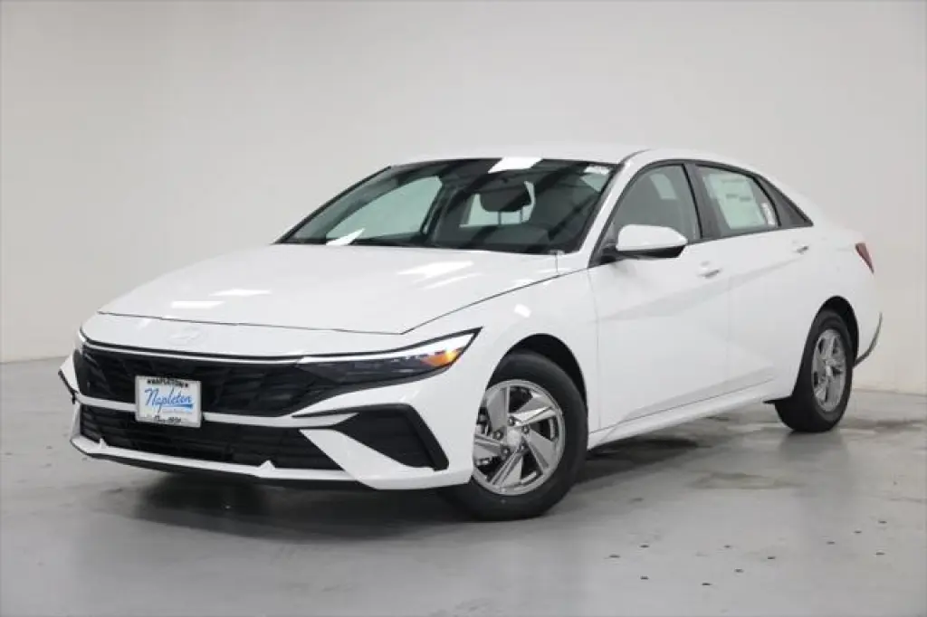 Hyundai ELANTRA 2026 SE 4 puertas Sedan