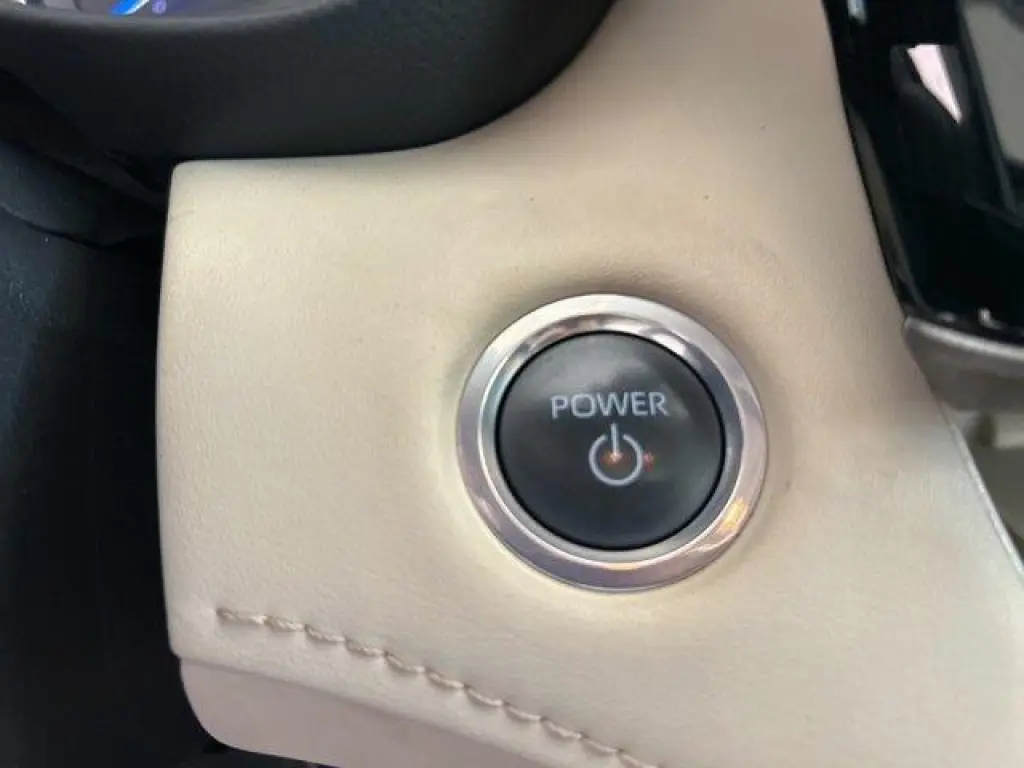 Toyota Highlander Híbrido 2024 AWD XLE 4 puertas SUV