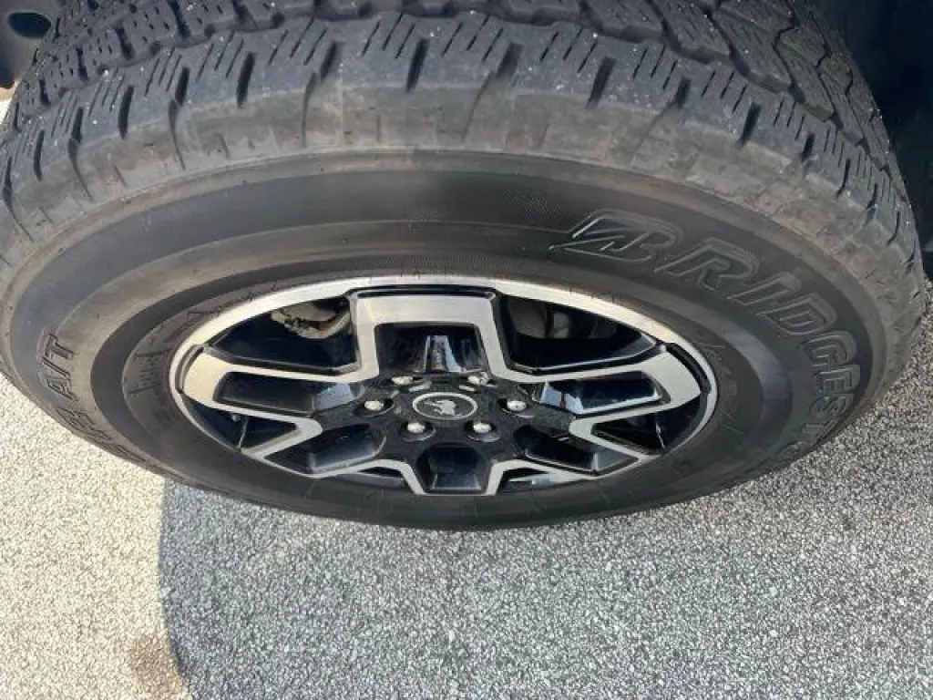 Ford Bronco 2024 4x4 Outer Banks 4 puertas SUV