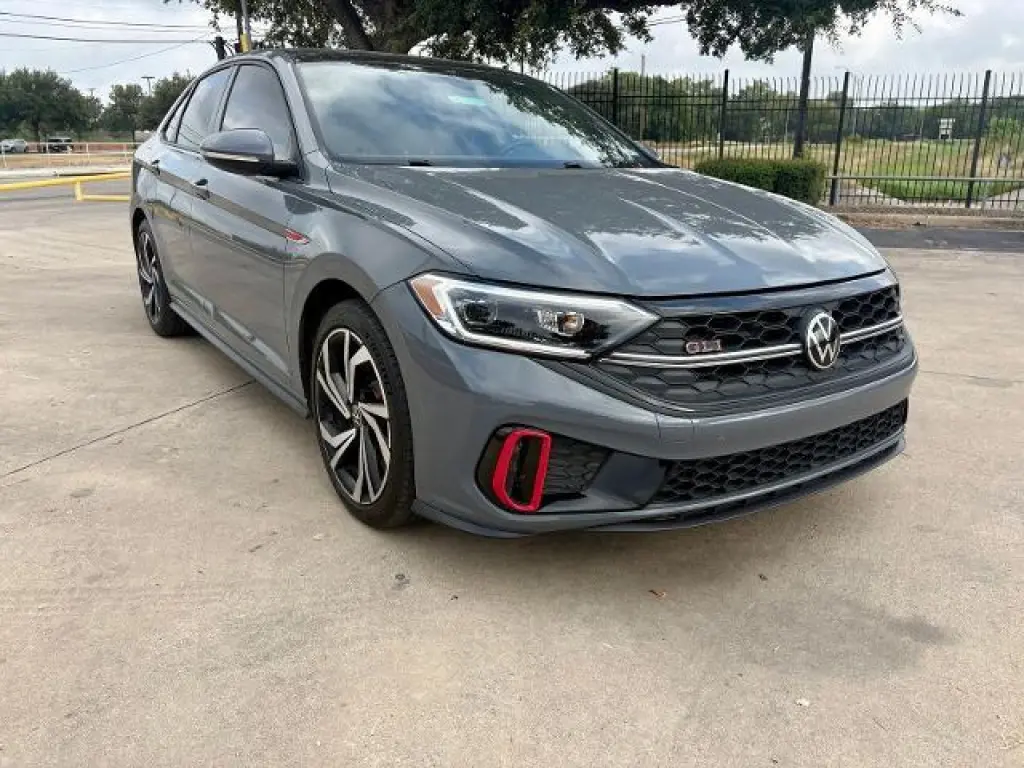 Volkswagen Jetta GLI 2023 Autobahn 4 puertas Sedan 7A