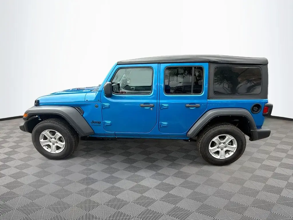 Jeep Wrangler Unlimited 2022 4x4 Jeep Beach Edition 4 puertas SUV