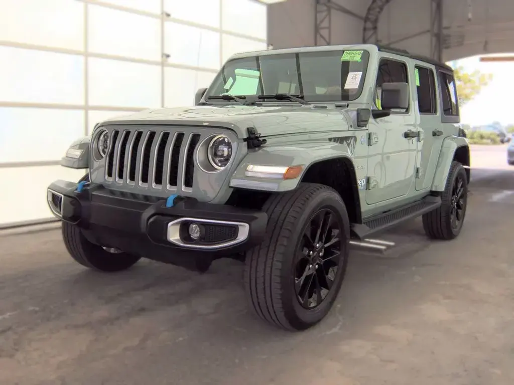 Jeep Wrangler 2023 4x4 High Altitude 4xe 4 puertas SUV