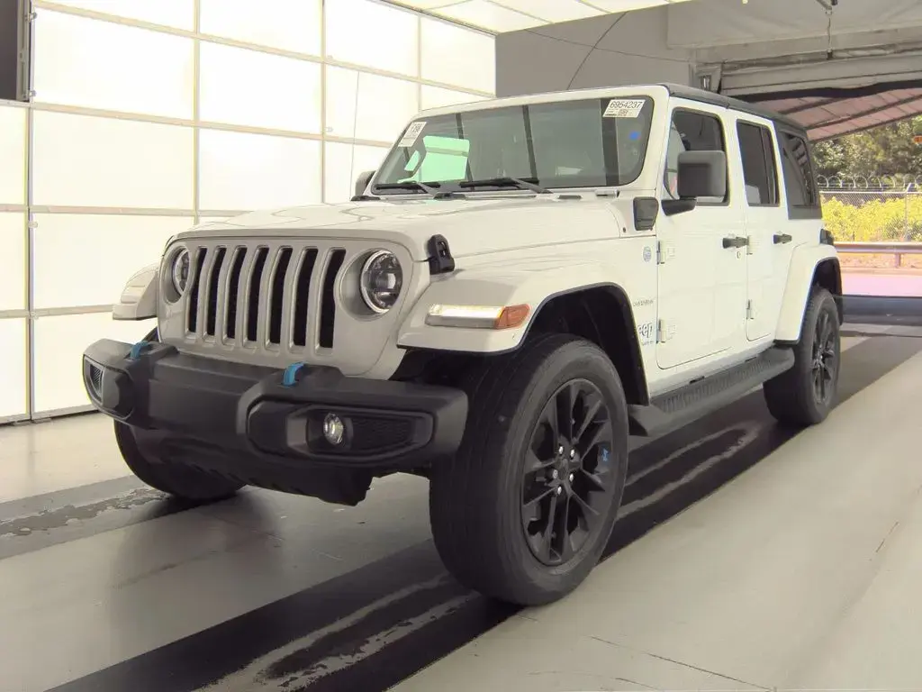 Jeep Wrangler 2023 4x4 Sahara 4xe 4 puertas SUV