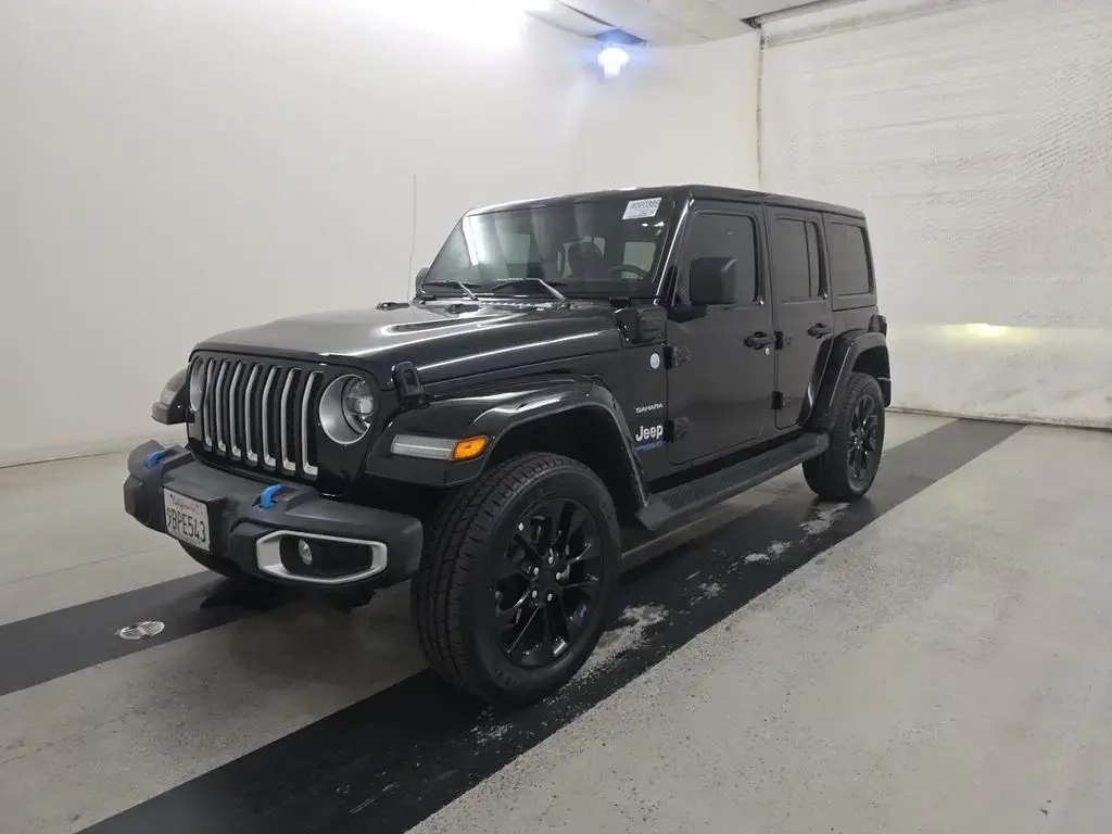 Jeep Wrangler Unlimited 2022 4x4 Sahara 4xe 4 puertas SUV